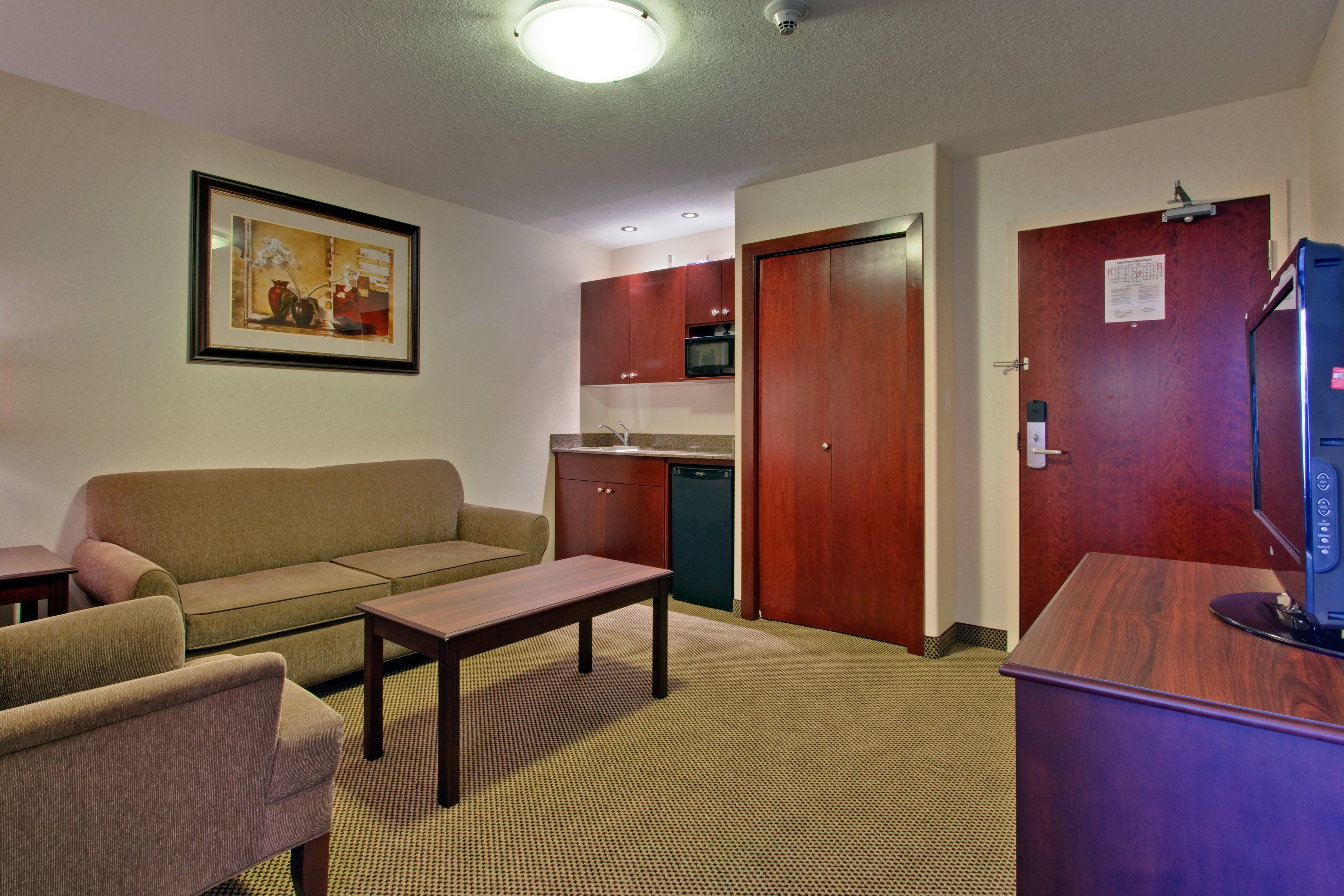 Holiday Inn Express & Suites Whitecourt By Ihg Interior foto