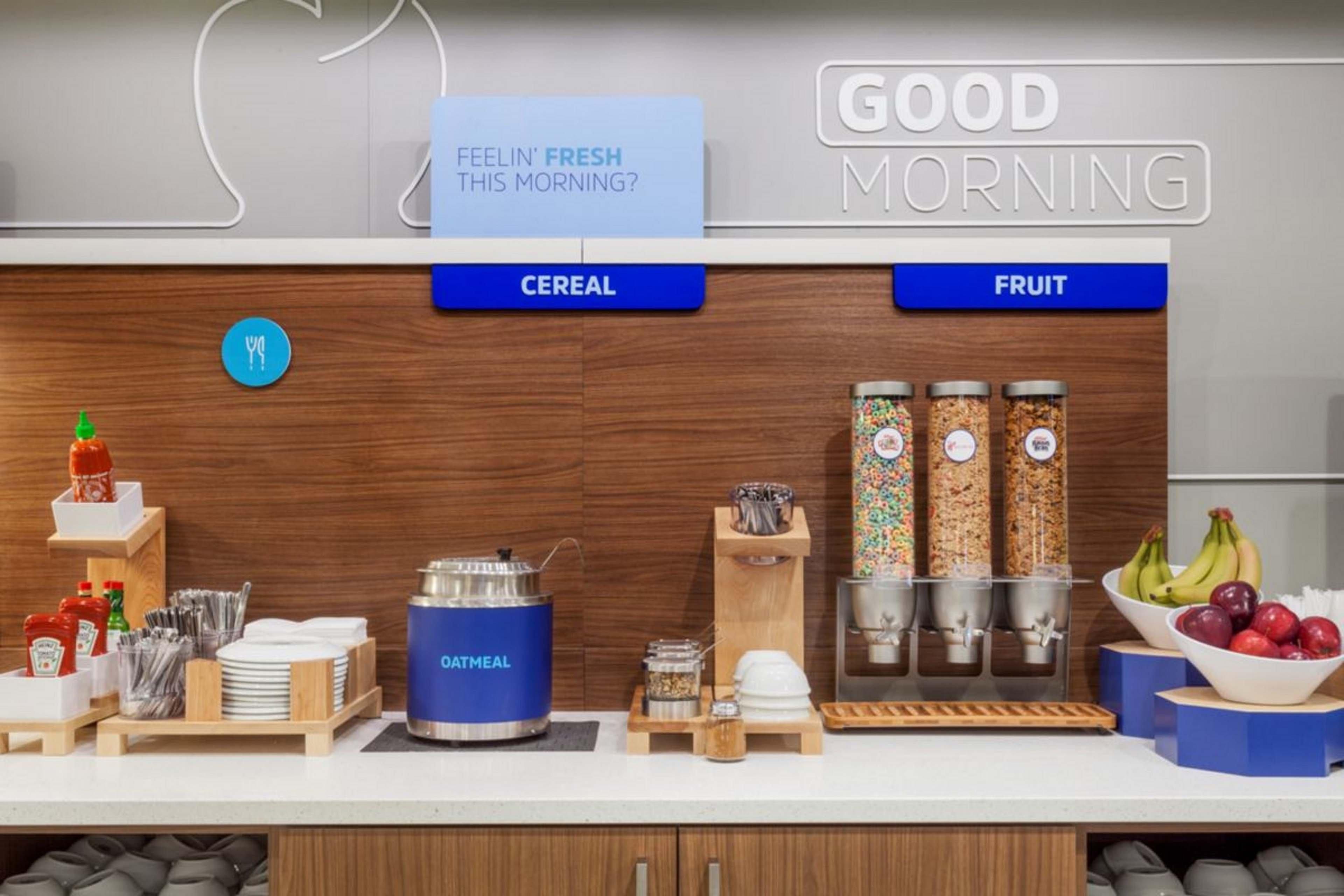 Holiday Inn Express & Suites Whitecourt By Ihg Bagian luar foto