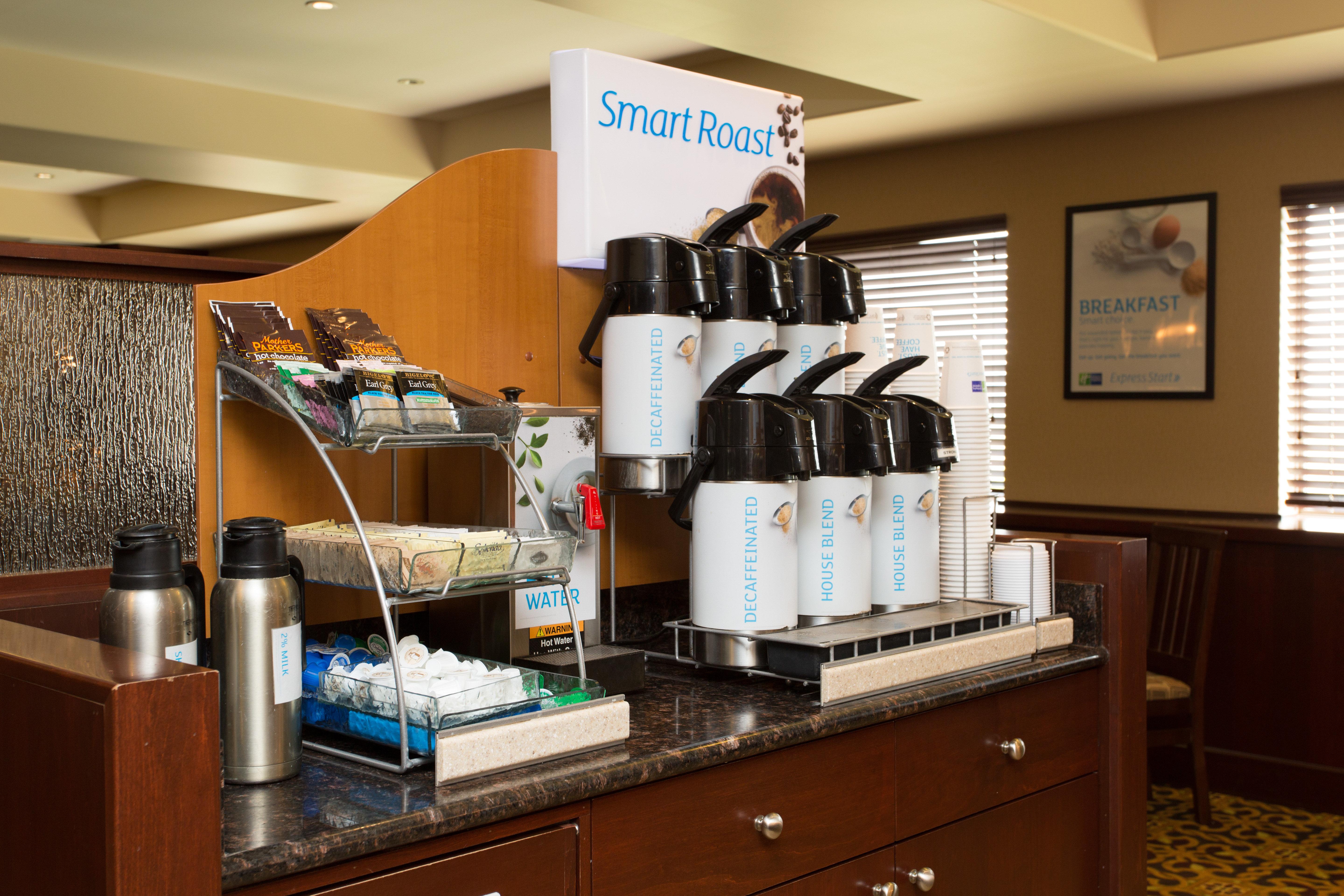 Holiday Inn Express & Suites Whitecourt By Ihg Bagian luar foto