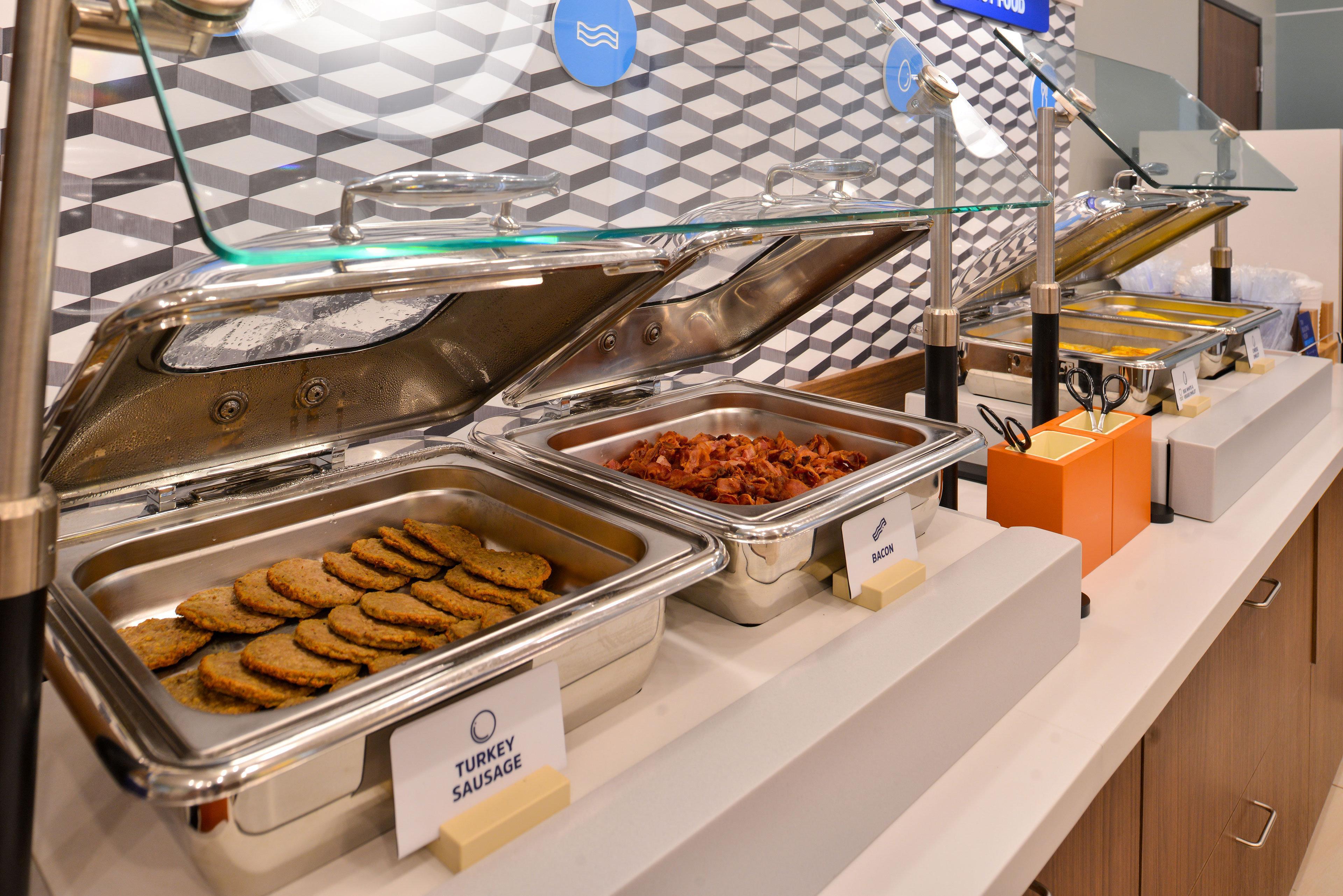 Holiday Inn Express & Suites Whitecourt By Ihg Bagian luar foto
