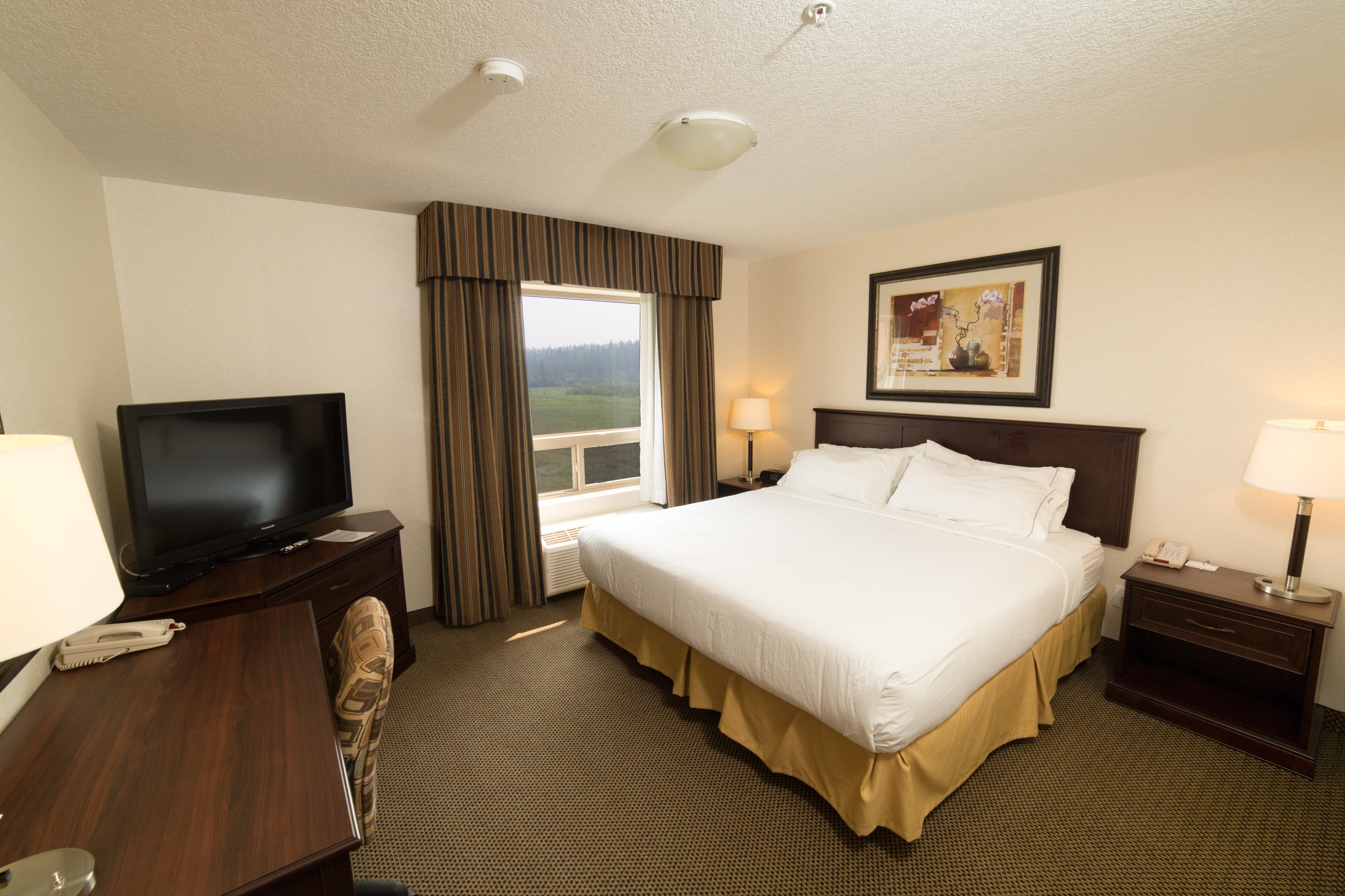 Holiday Inn Express & Suites Whitecourt By Ihg Bagian luar foto